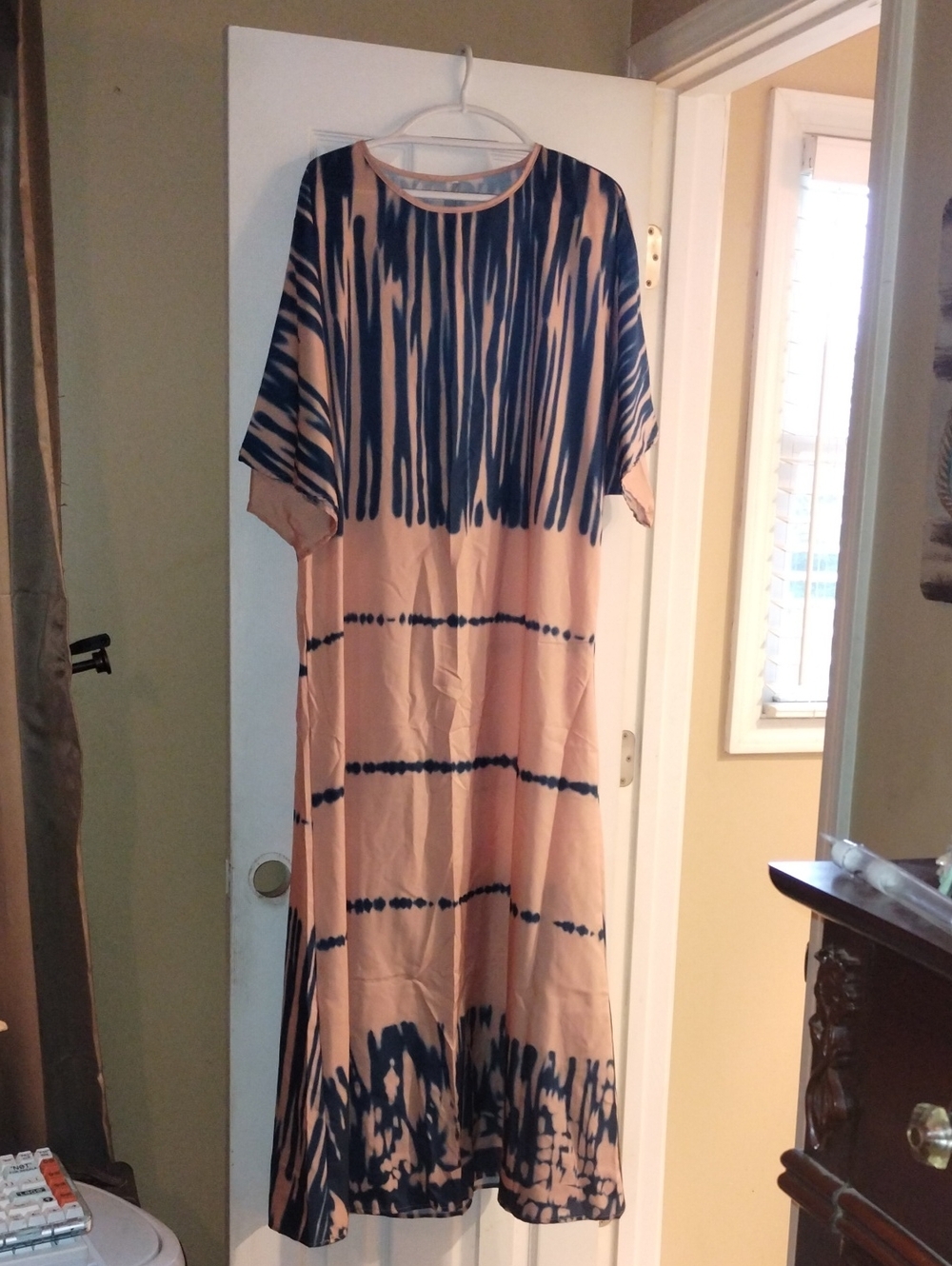 Tie-Dye Maxi Dress in Peach and Navy